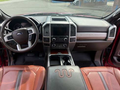 Used 2018 Ford F250 King Ranch w/ King Ranch Ultimate Package AWD/4WD image 4