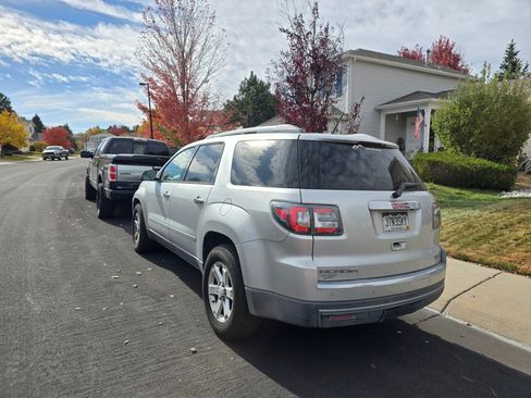 Used 2013 GMC Acadia SLE image 6