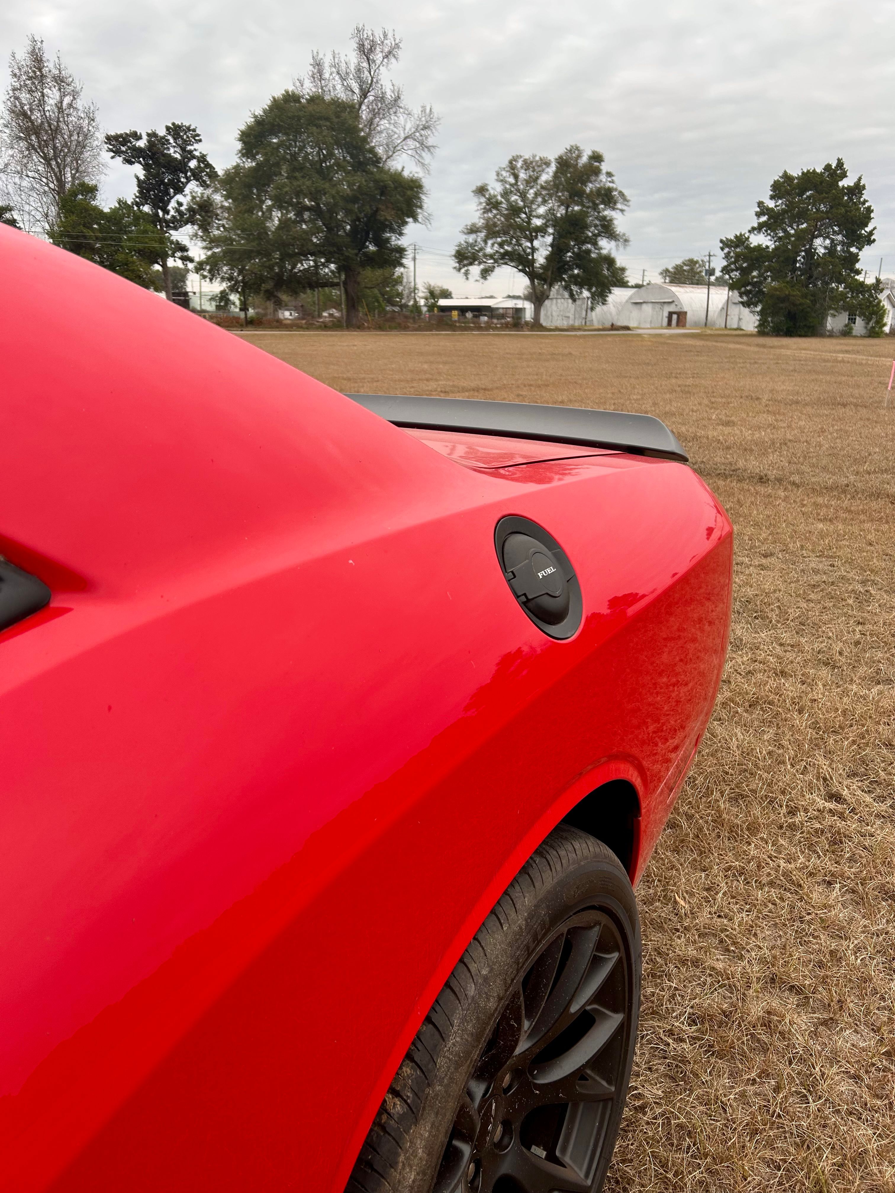 Used 2015 Dodge Challenger SRT Hellcat RWD image 13