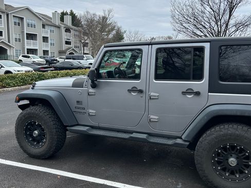 Used 2014 Jeep Wrangler Unlimited Sport w/ Quick Order Package 24S image 10