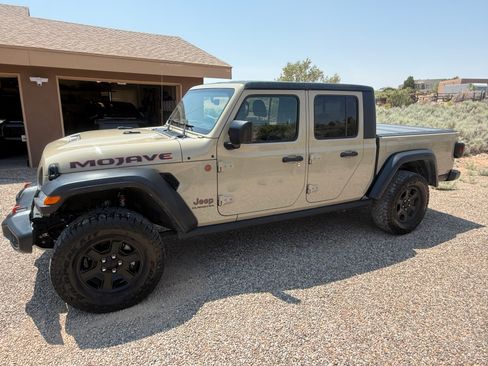 Used 2022 Jeep Gladiator Mojave w/ Trailer Tow Package AWD/4WD image 13