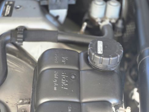 Used 2005 Chrysler Crossfire Limited image 18