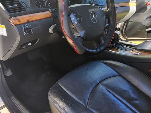 Used 2005 Mercedes-Benz E 320 Sedan image 12