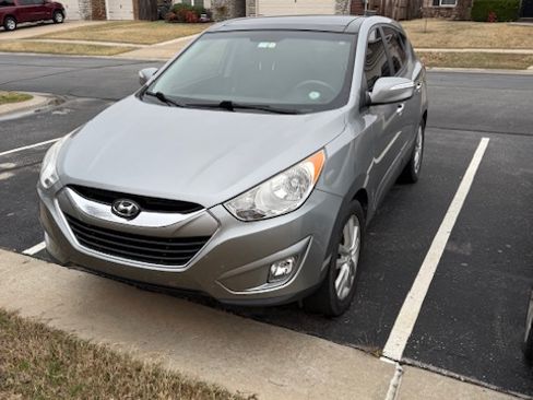 Used 2013 Hyundai Tucson Limited w/ Premium Pkg FWD image 1