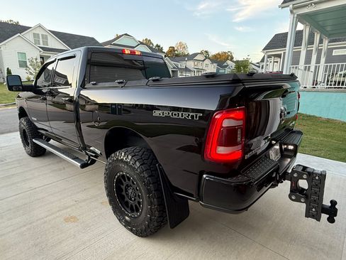 Used 2024 RAM 2500 Laramie w/ Sport Appearance Package image 29