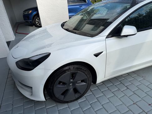 Used 2021 Tesla Model 3 Standard Range Plus RWD image 2