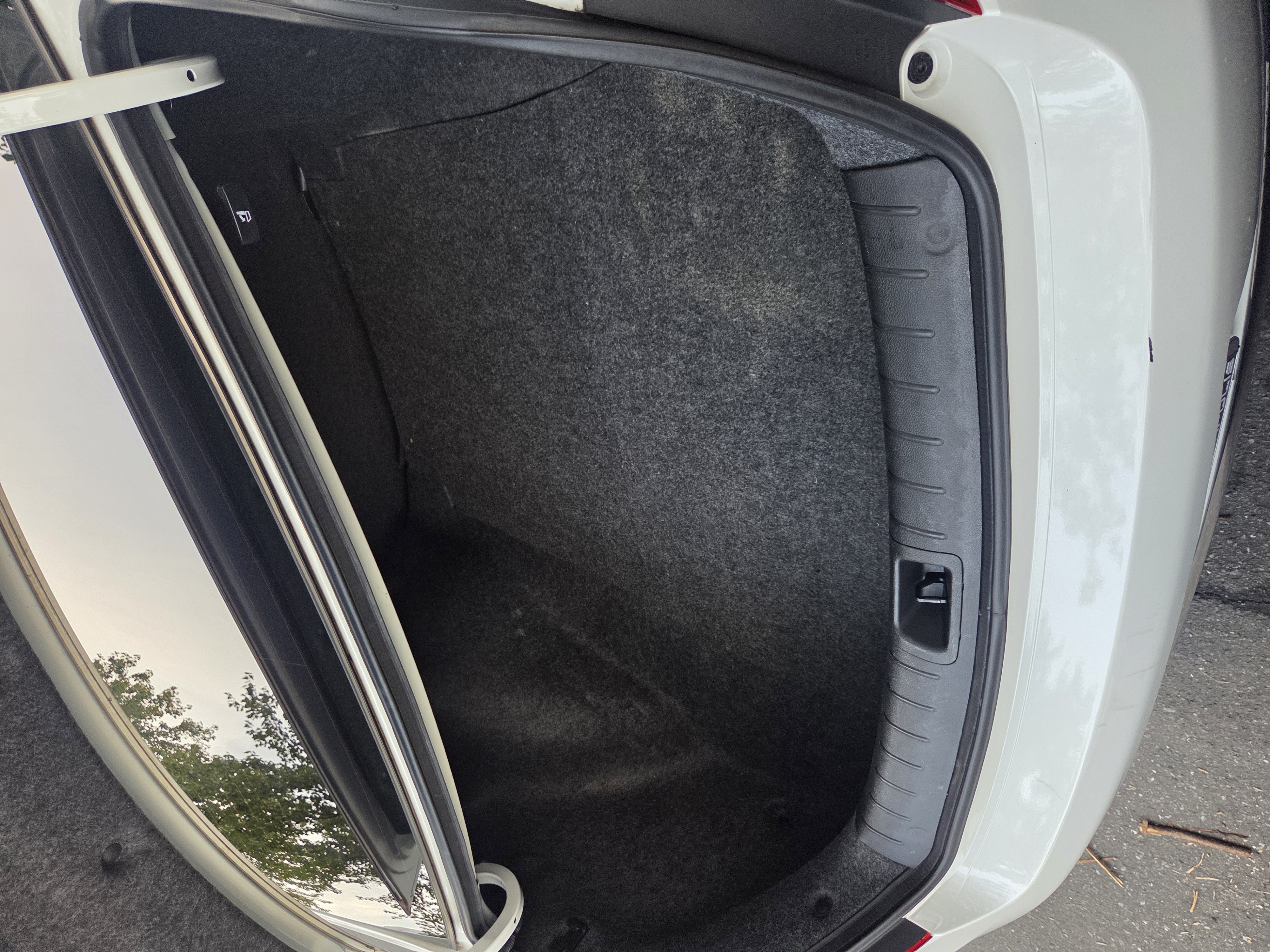 Used 2017 Honda Accord EX-L image 11