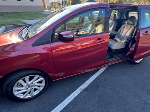 Used 2015 MAZDA MAZDA5 Sport image 13