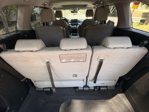 Used 2018 Honda Odyssey EX-L image 12