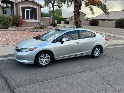 Used 2012 Honda Civic LX image 1