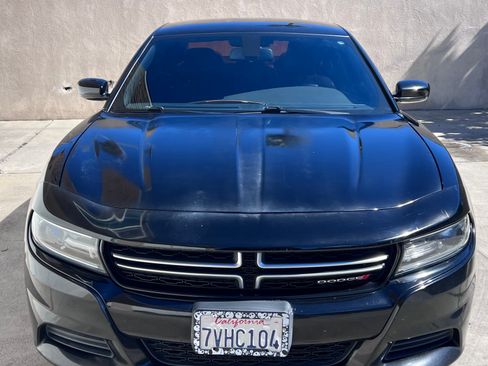Used 2015 Dodge Charger SE w/ Popular Equipment Group image 2