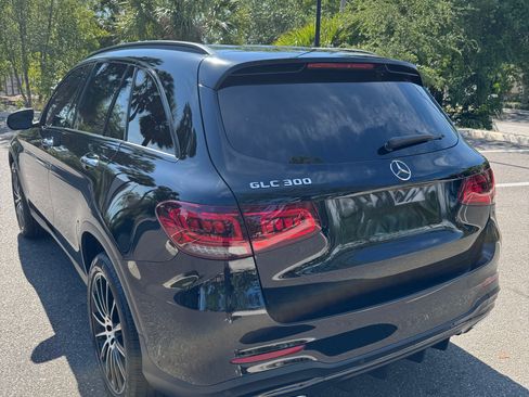 Used 2021 Mercedes-Benz GLC 300 image 6