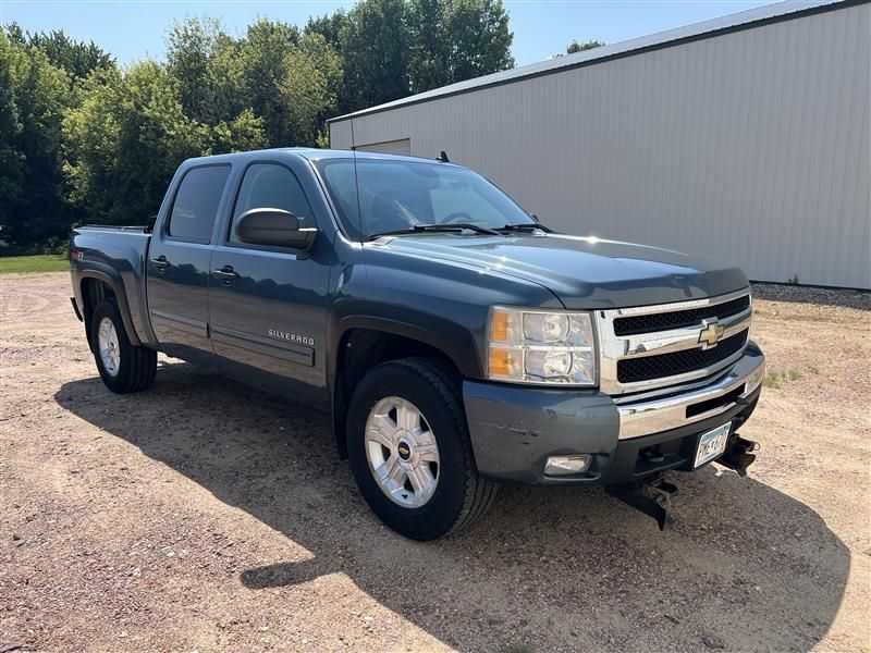 Used 2011 Chevrolet Silverado 1500 LT w/ All-Star Edition AWD/4WD image 1