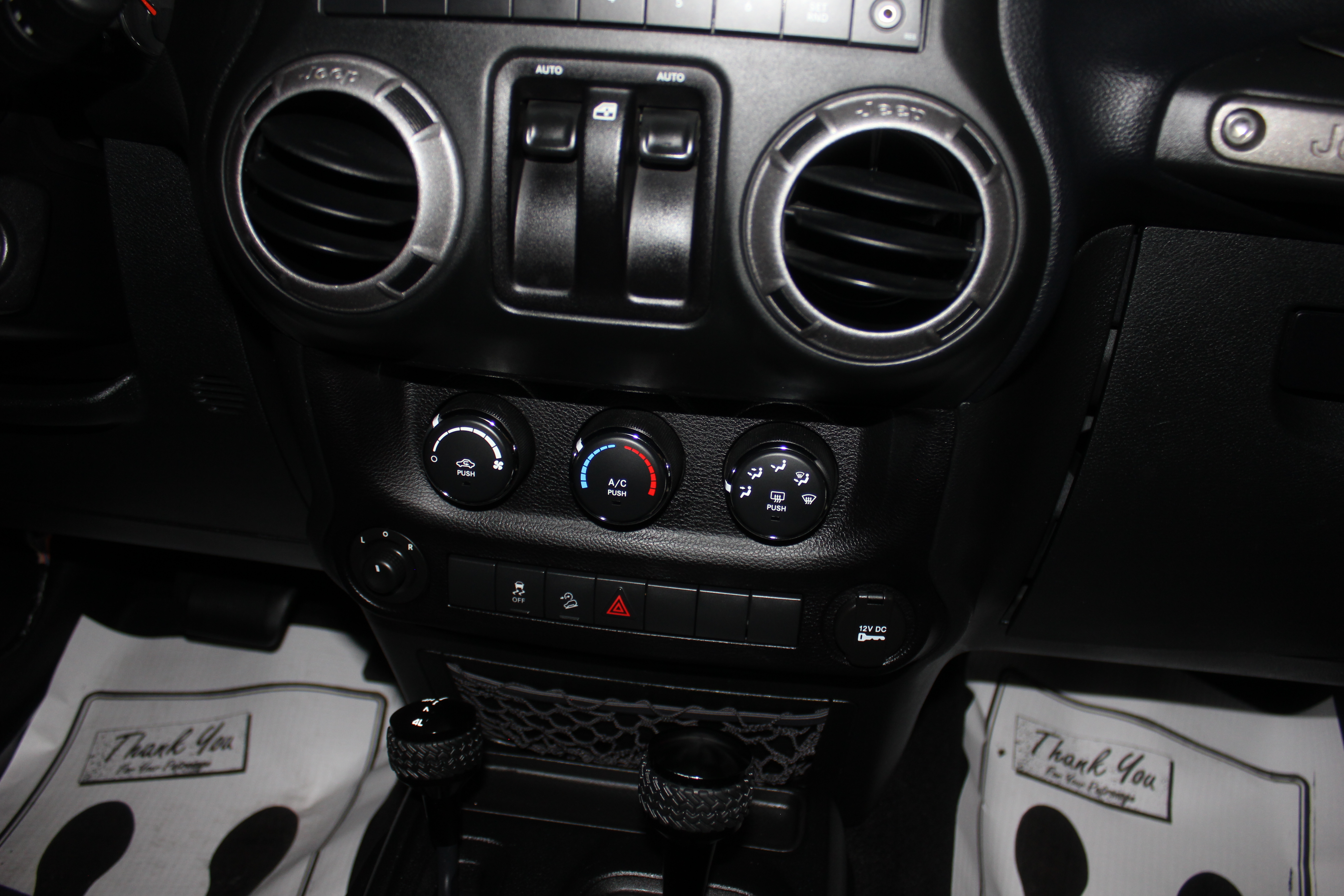Used 2013 Jeep Wrangler Sport AWD/4WD image 12
