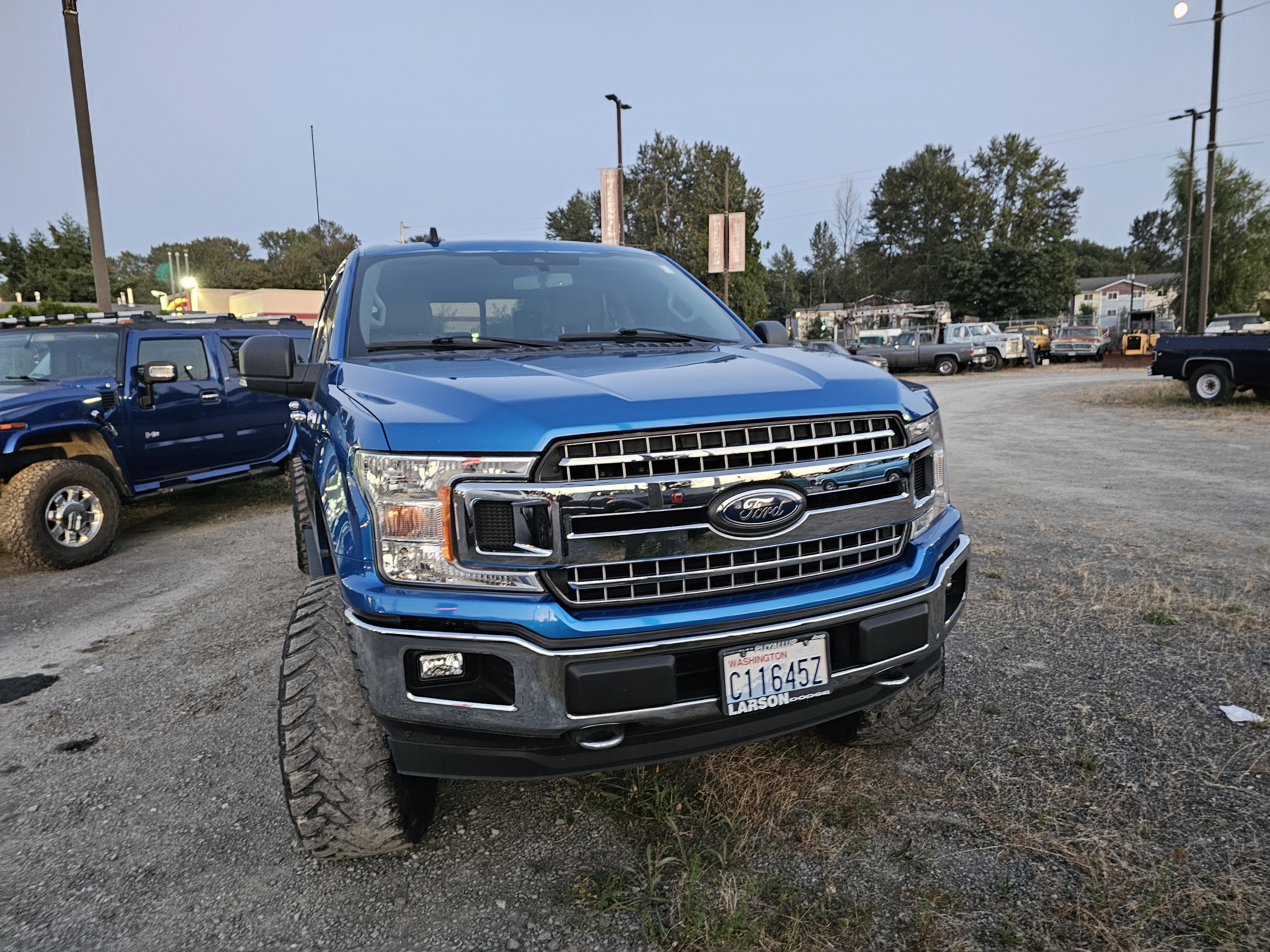 Used 2019 Ford F150 XLT w/ Equipment Group 302A Luxury AWD/4WD image 12