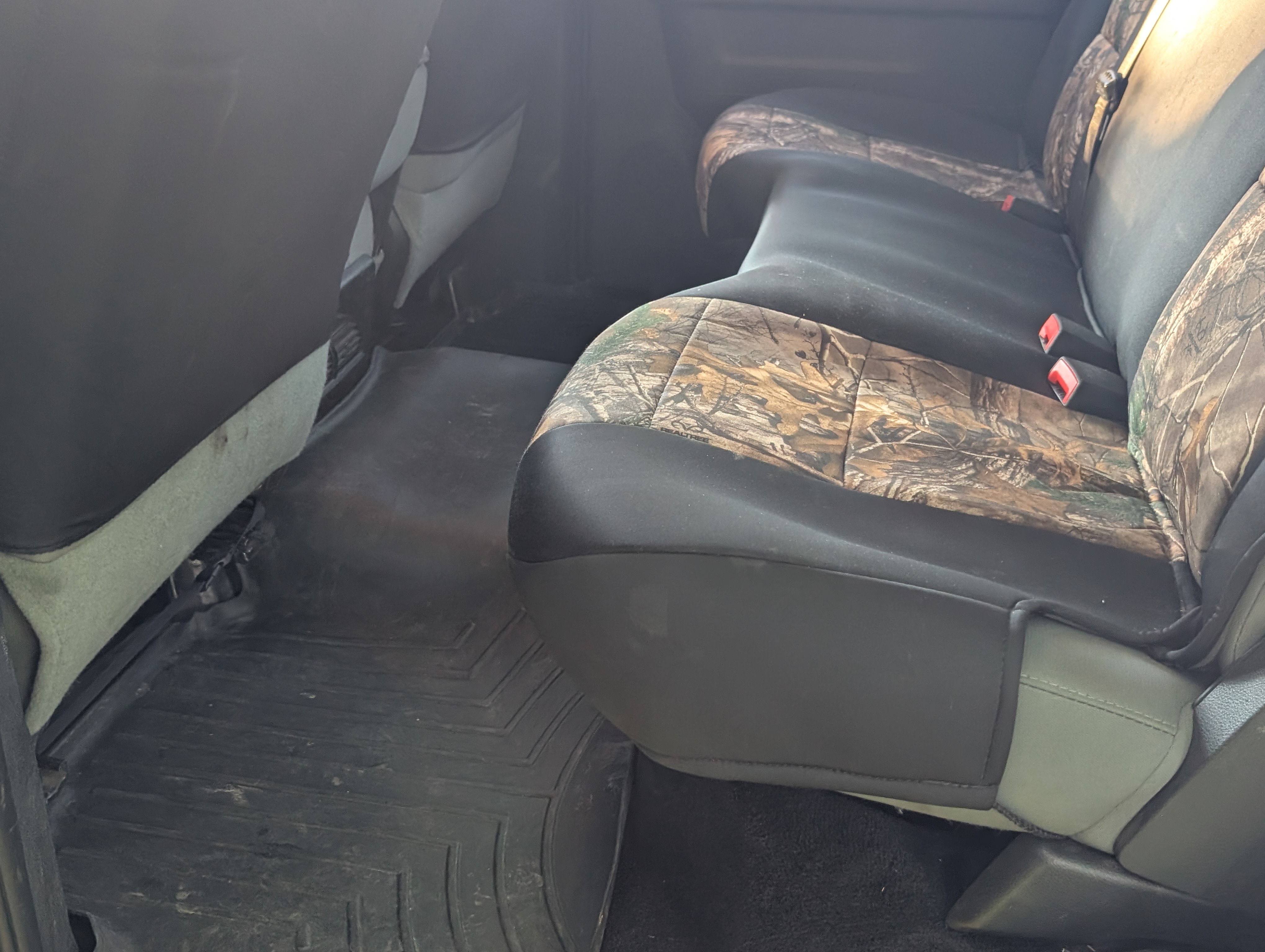 Used 2016 RAM 3500 Tradesman w/ Chrome Appearance Group AWD/4WD image 19