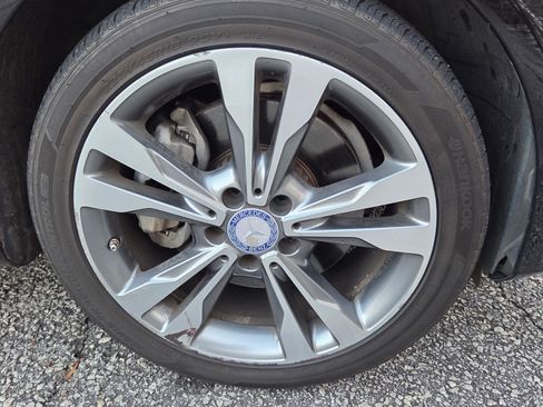 Used 2016 Mercedes-Benz C 300 4MATIC Sedan image 13