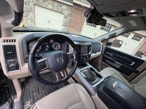 Used 2018 RAM 1500 Limited image 17