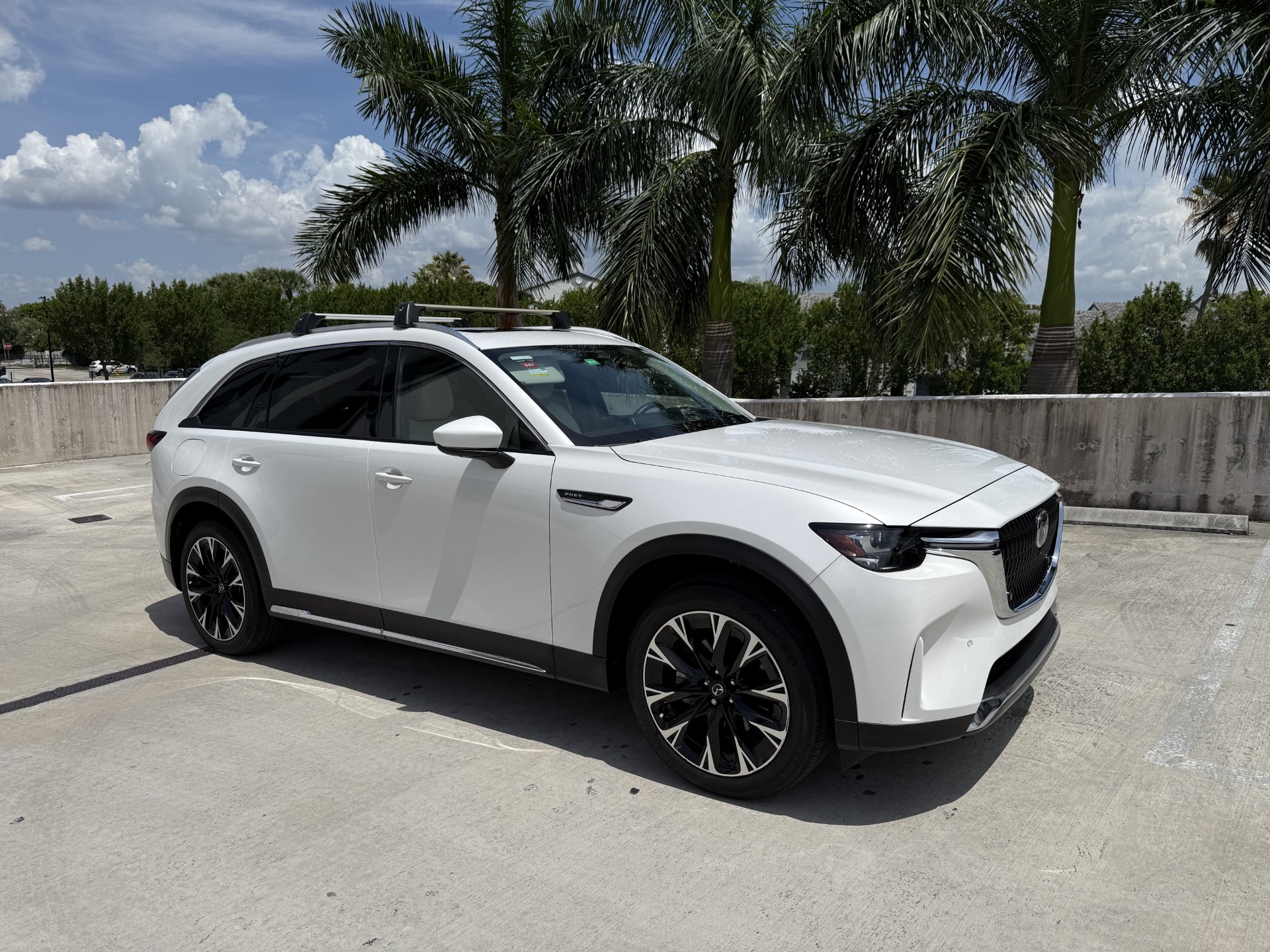 Used 2024 MAZDA CX-90 Plug-In Hybrid w/ Premium Plus AWD/4WD image 1