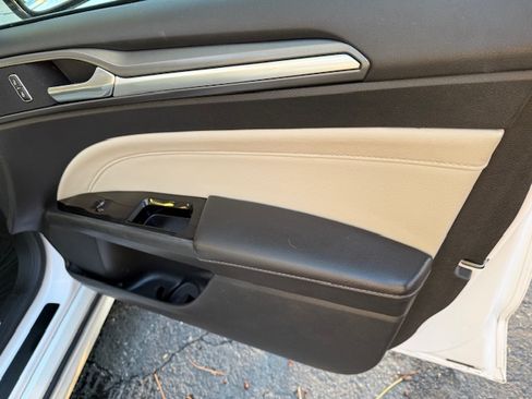 Used 2015 Ford Fusion Titanium image 8