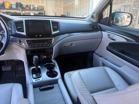 Used 2016 Honda Pilot EX-L image 22