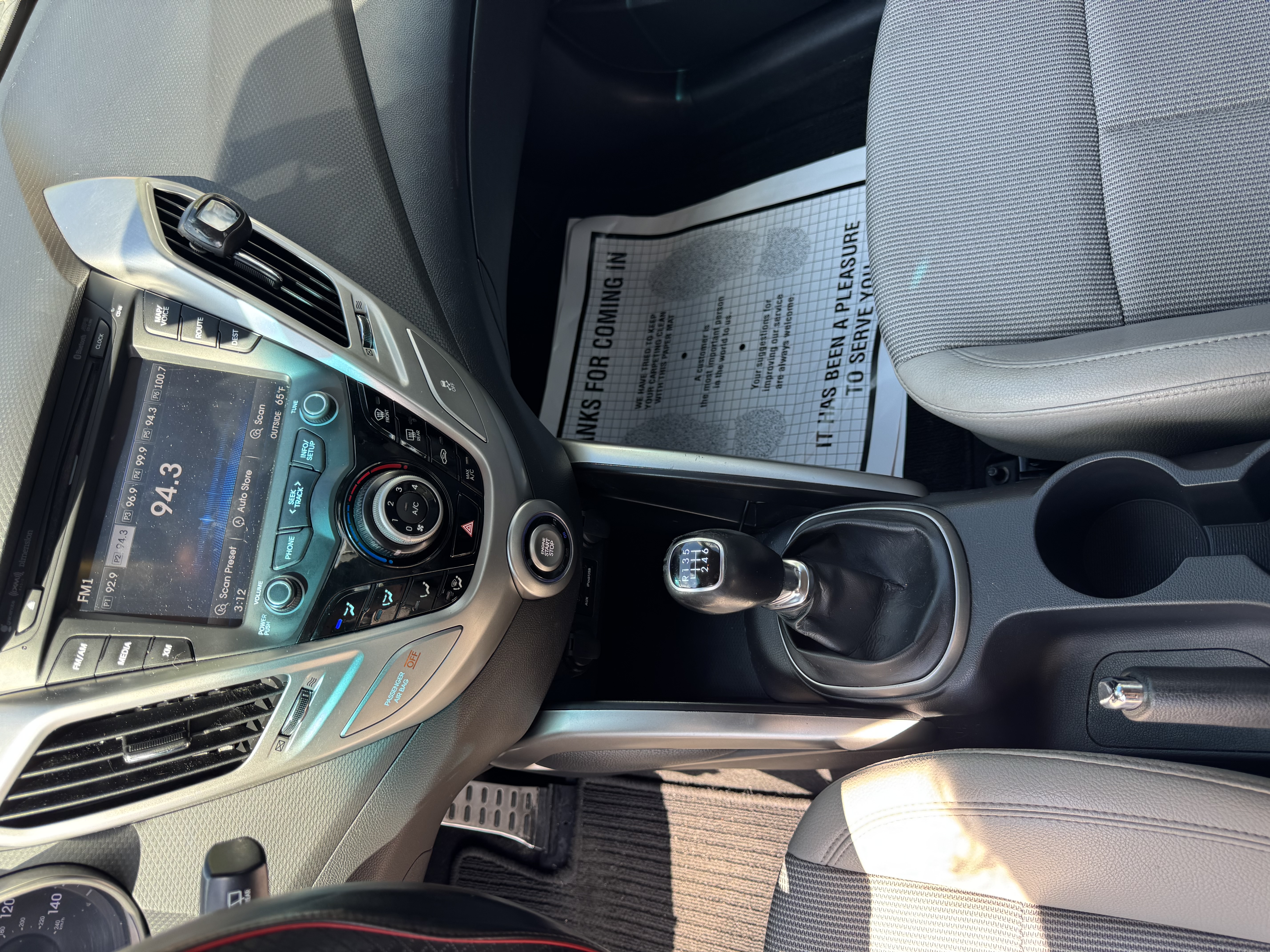 Used 2013 Hyundai Veloster w/ Style Pkg FWD image 17
