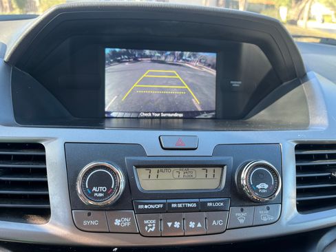 Used 2016 Honda Odyssey SE image 9