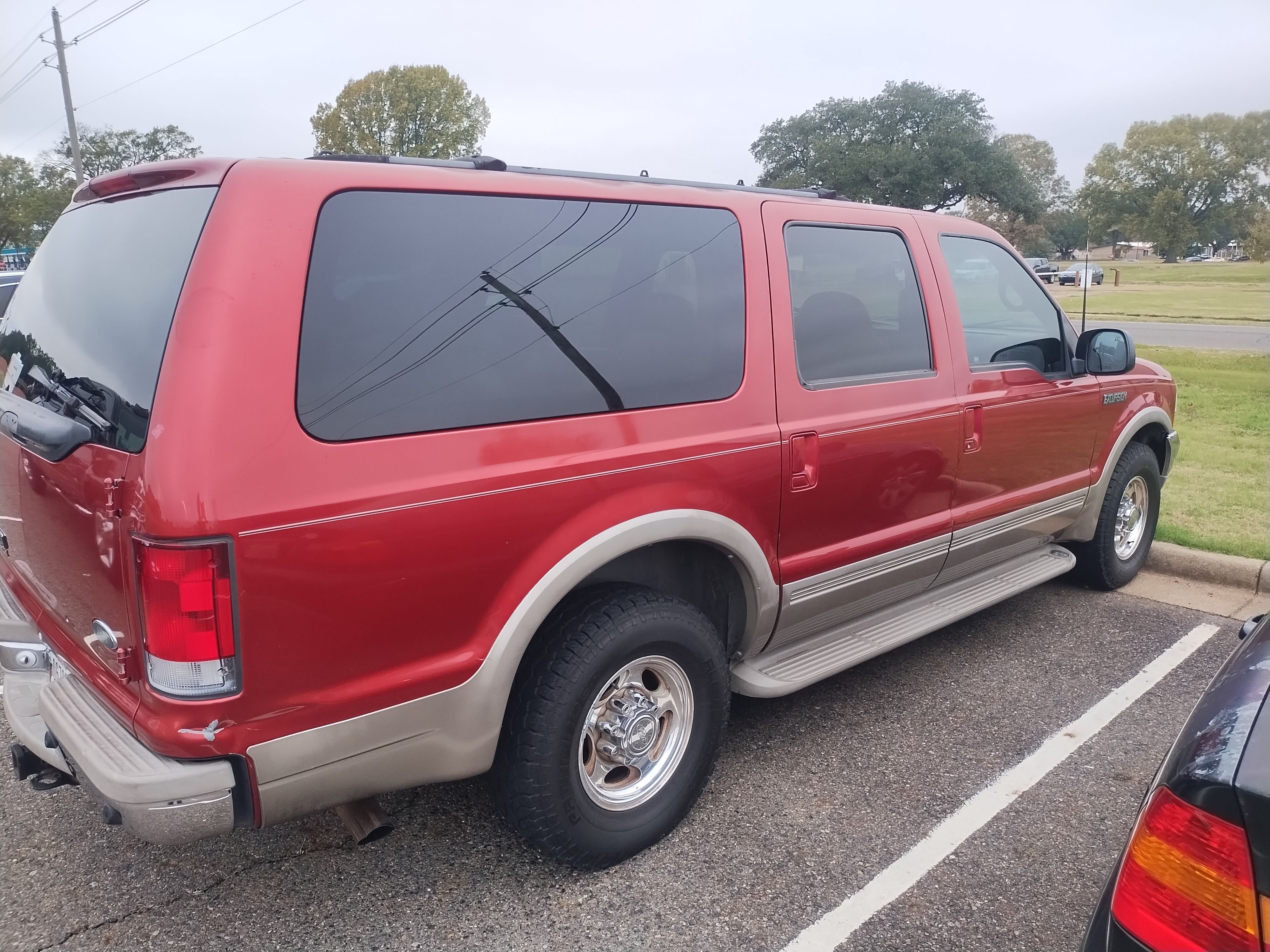 Used 2000 Ford Excursion Limited RWD image 6