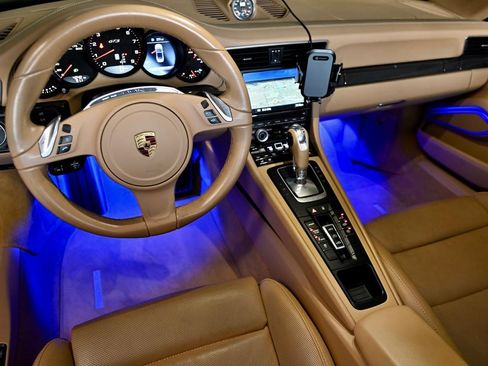 Used 2016 Porsche 911 Carrera 4 GTS image 9