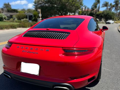 Used 2017 Porsche 911 Carrera image 5
