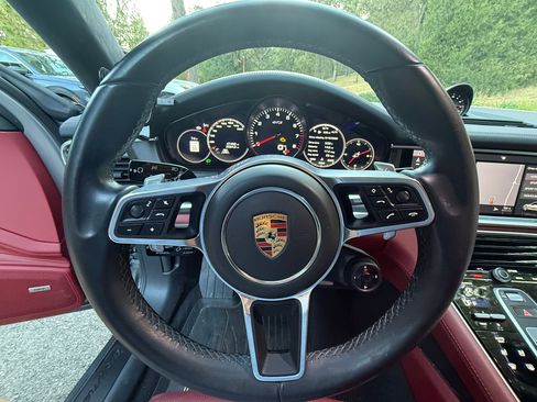 Used 2019 Porsche Panamera GTS AWD/4WD image 16