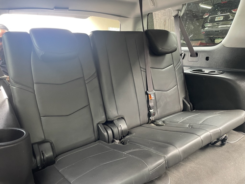 Used 2015 Cadillac Escalade ESV Luxury RWD image 10