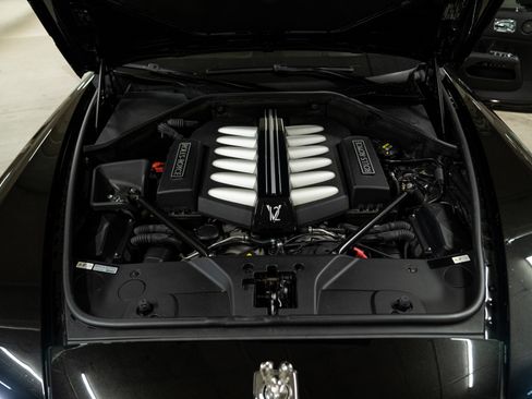 Used 2015 Rolls-Royce Wraith image 13