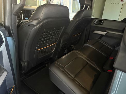 Used 2021 Ford Bronco Badlands image 12