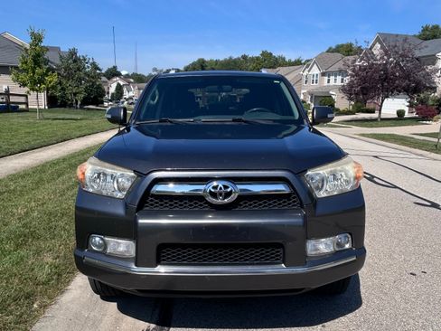 Used 2010 Toyota 4Runner SR5 AWD/4WD image 8