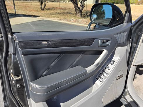 Used 2008 Toyota 4Runner Limited image 11