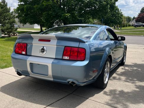 Used 2005 Ford Mustang GT Premium RWD image 11