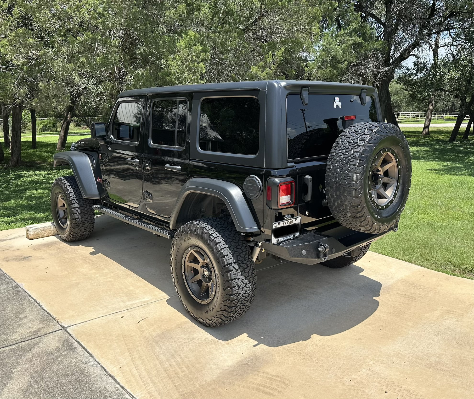 Used 2018 Jeep Wrangler Unlimited Sport S AWD/4WD image 6