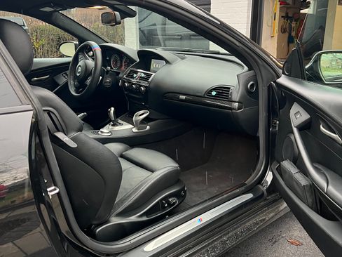 Used 2006 BMW M6 Coupe RWD image 15