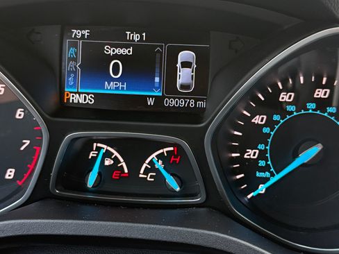 Used 2015 Ford Escape SE w/ Equipment Group 201A AWD/4WD image 11