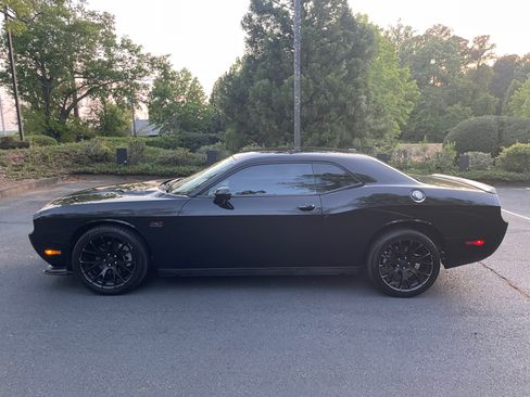 Used 2013 Dodge Challenger R/T RWD image 6
