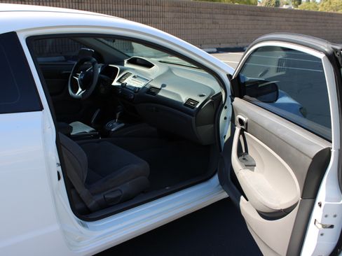 Used 2011 Honda Civic LX image 11