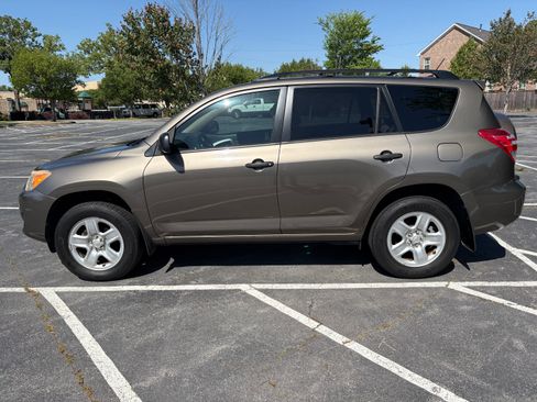 Used 2010 Toyota RAV4 2WD image 2