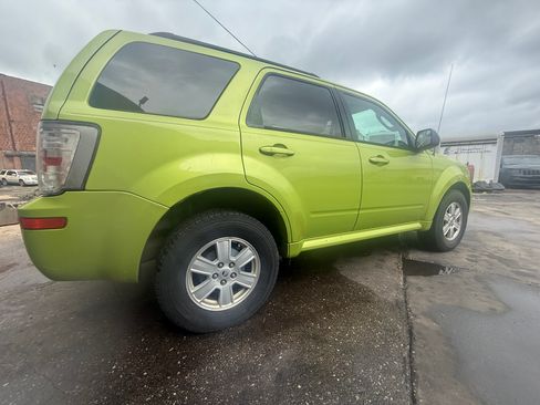 Used 2011 Mercury Mariner 2WD w/ 101A Rapid Spec Order Code image 32