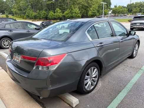 Used 2011 Honda Accord EX-L image 4