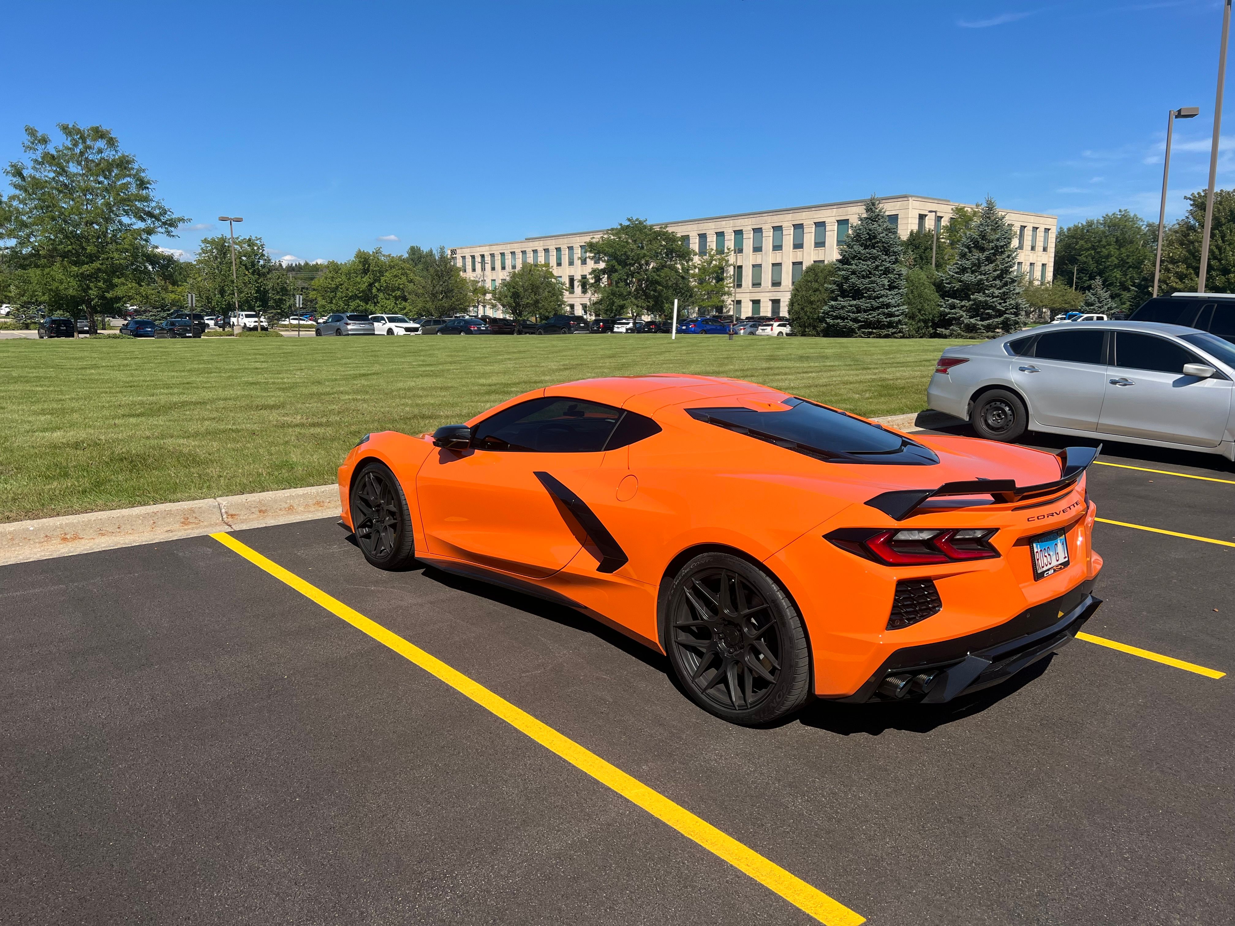 Used 2022 Chevrolet Corvette Stingray Preferred Cpe w/ Z51 Performance Package RWD image 23