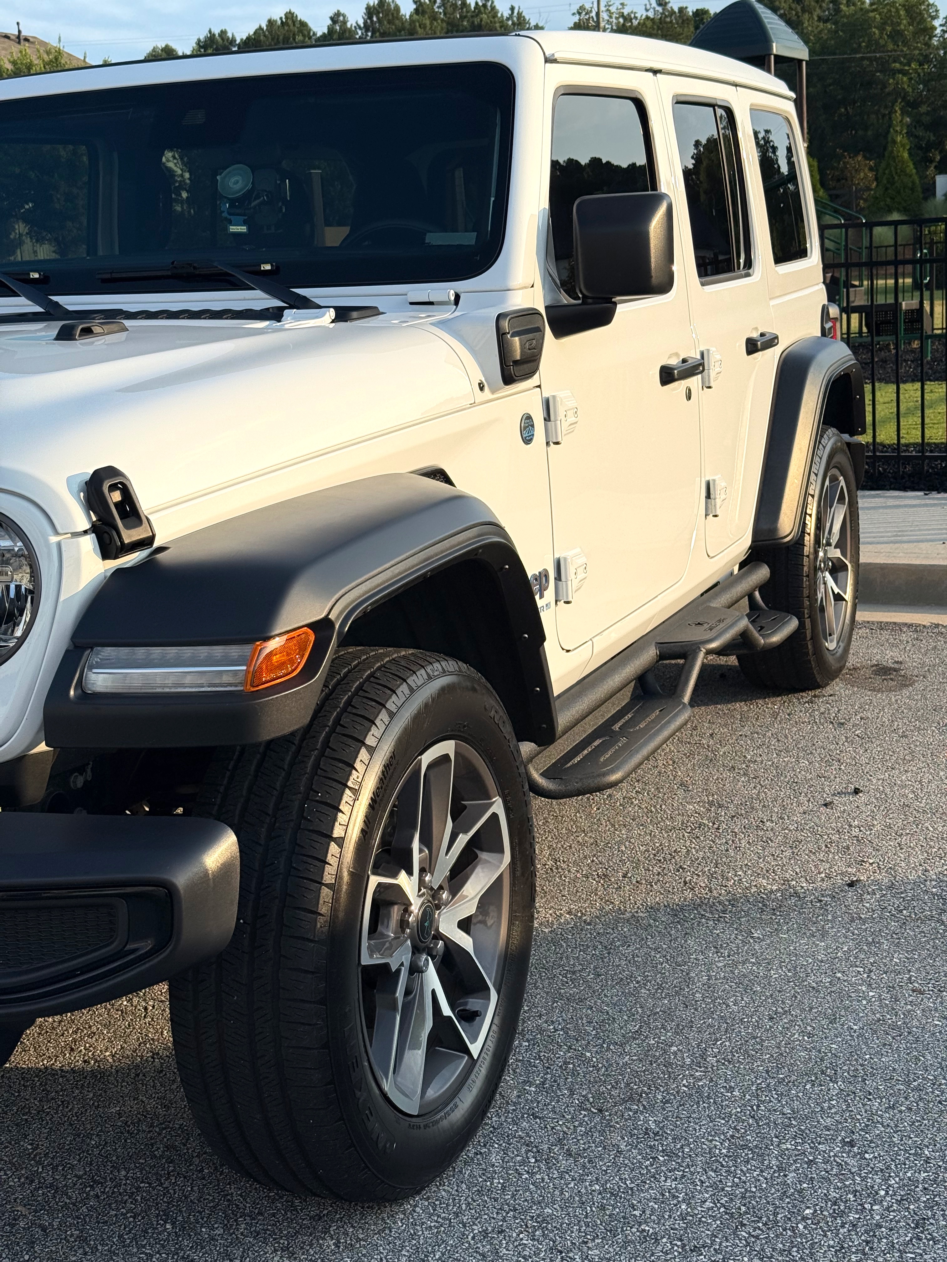 Used 2025 Jeep Wrangler Unlimited Sport S 4xe AWD/4WD image 2