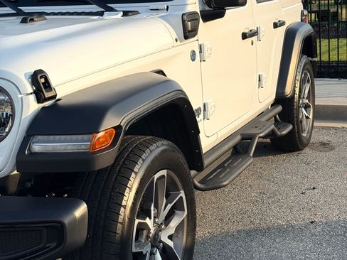 Used 2025 Jeep Wrangler Unlimited Sport S 4xe AWD/4WD image 2