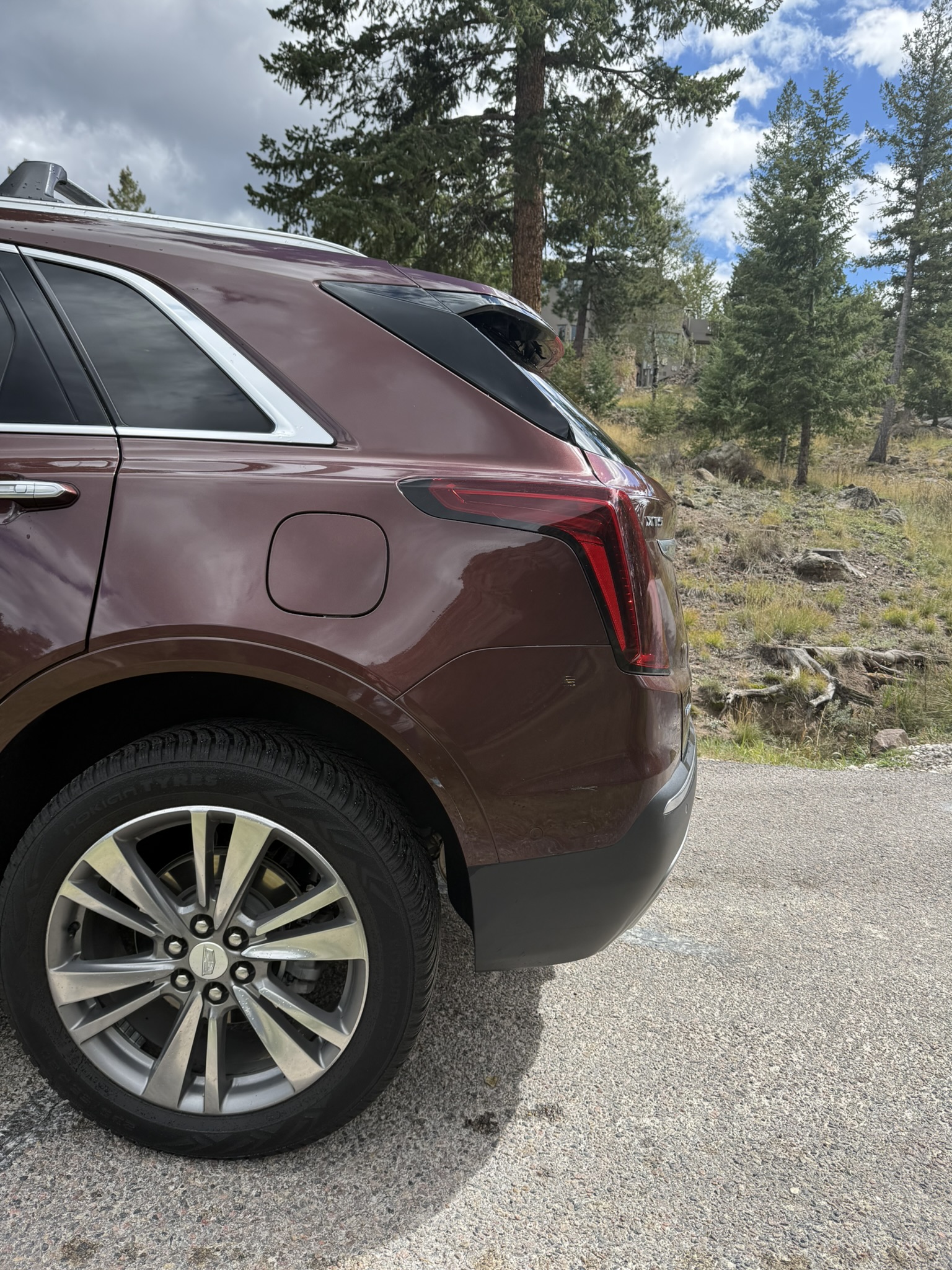 Used 2023 Cadillac XT5 Premium Luxury w/ Technology Package AWD/4WD image 11