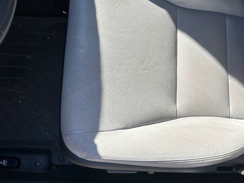 Used 2016 Honda Accord EX-L image 11